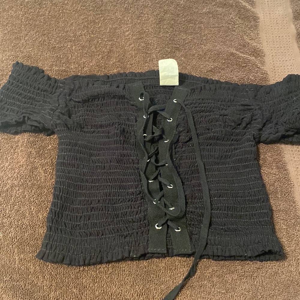 Black stretchy lace up front crop
